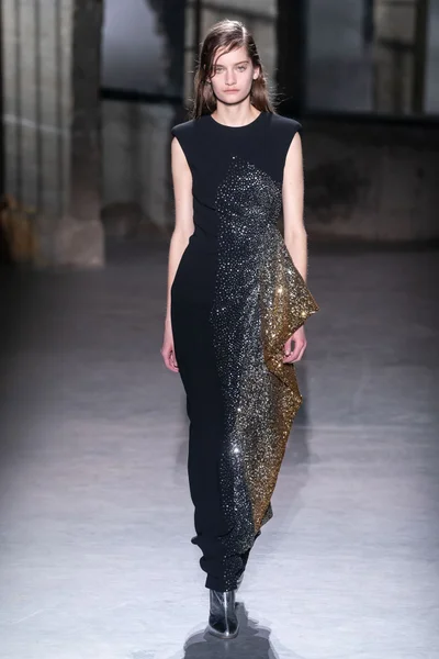 Look 61